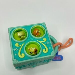 Littlest Pet Shop Teeniest Tiniest Kittens Playset VINTAGE